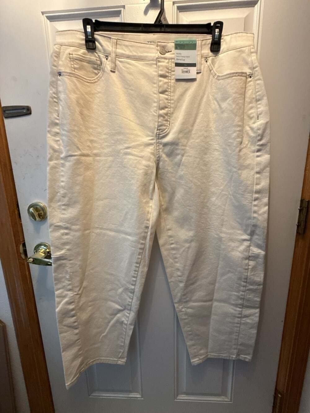 Terra & Sky Barrel Jean Size 18W White High Rise Tummy Control Plus